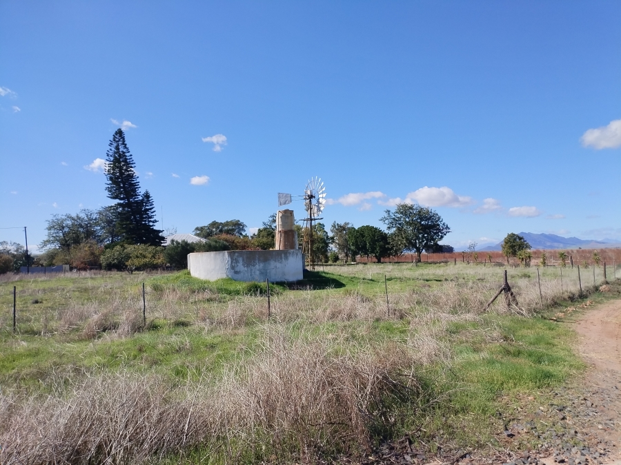 4 Bedroom Property for Sale in Ruststasie Western Cape